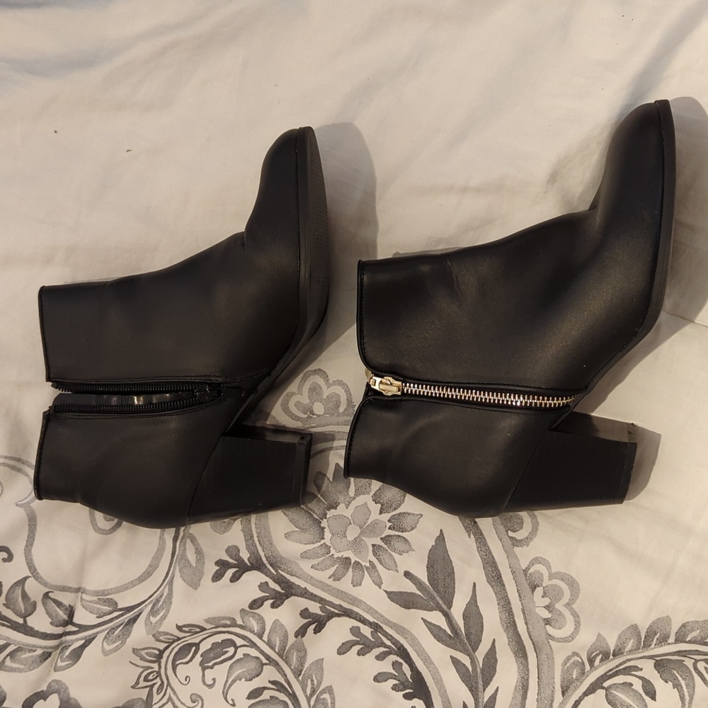 Ankle boots